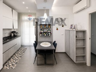 Trilocale in Vendita a Cosenza, 149'000&euro;, 105 m²