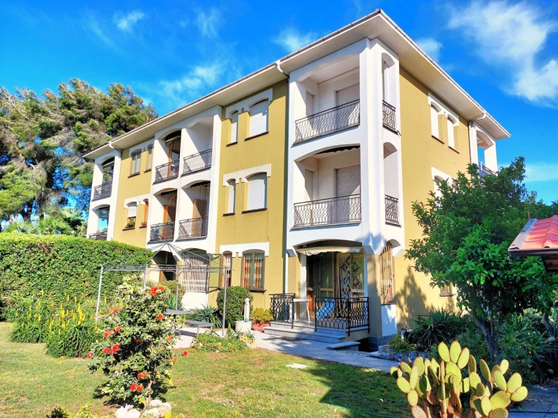 Trilocale in Vendita a Diano Marina, 345'000&euro;, 65 m²