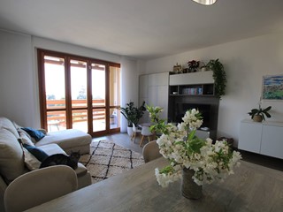Bilocale in Vendita a Erba, 240'000&euro;, 103 m²