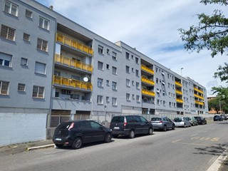 Bilocale in Vendita a Roma, 169'000&euro;, 70 m²