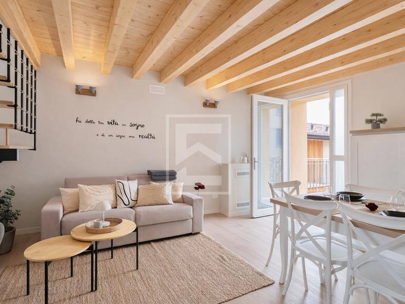 Bilocale in Vendita a Manerba del Garda, 390'000&euro;, 75 m²