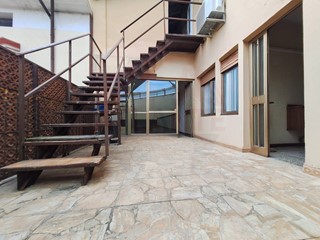 Appartamento in Vendita a Brescia, 150'000&euro;, 270 m²