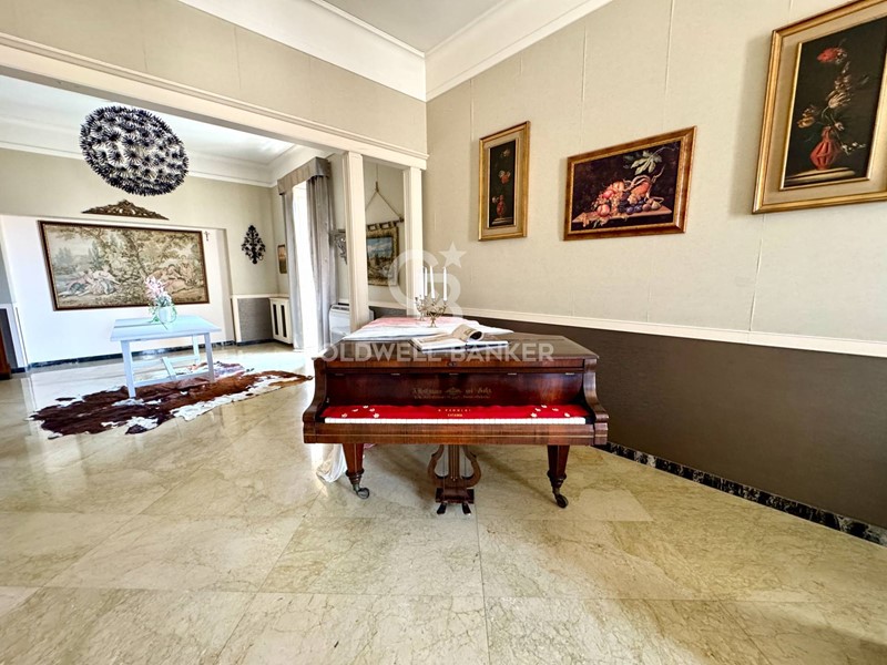 Appartamento in Vendita a Catania, 498'000&euro;, 297 m²