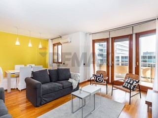 Quadrilocale in Vendita a San Donato Milanese, 532'000&euro;, 140 m²
