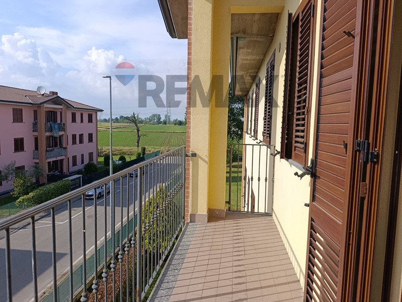 Appartamento in Vendita a Gropello Cairoli, 110'000&euro;, 88 m²
