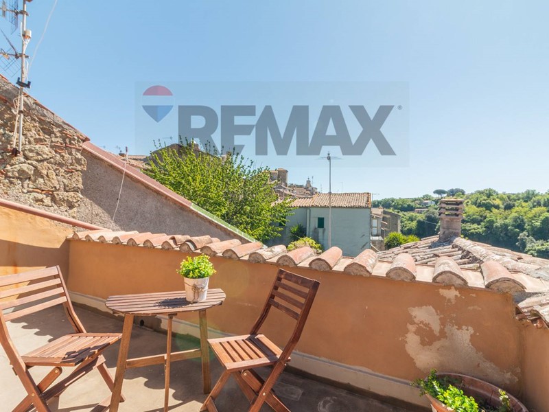 Trilocale in Vendita a Ischia di Castro, 58'000&euro;, 71 m²