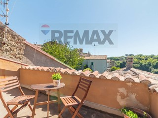 Trilocale in Vendita a Ischia di Castro, 58'000&euro;, 71 m²