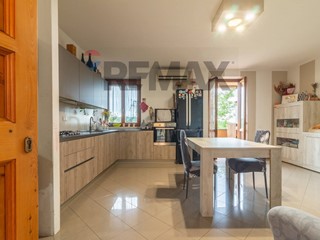 Trilocale in Vendita a Canino, 99'000&euro;, 111 m²