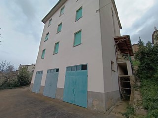 Quadrilocale in Vendita a San Venanzo, 40'000&euro;, 92 m²