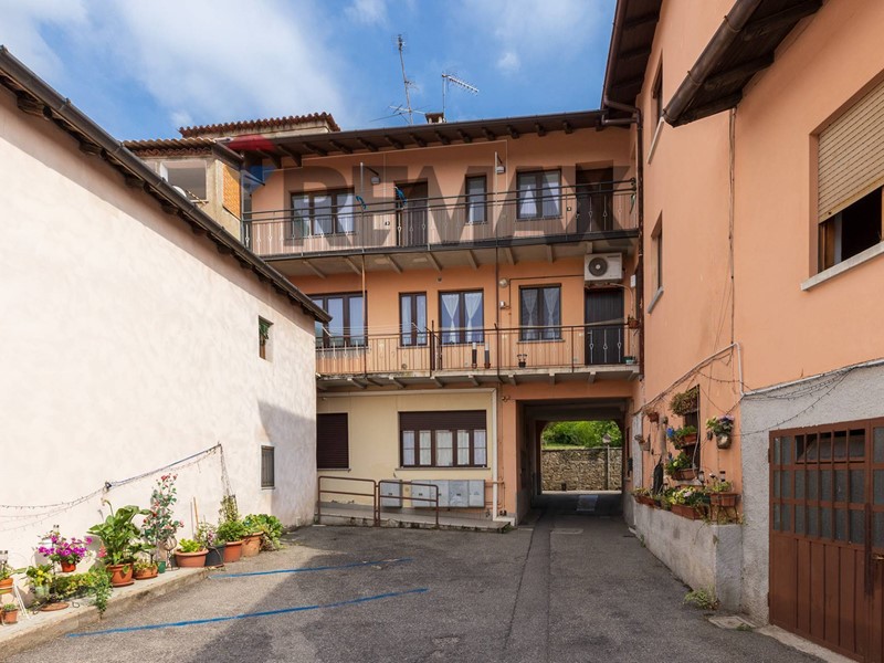 Trilocale in Vendita a Arcisate, 135'000&euro;, 110 m²