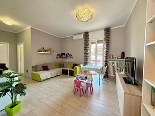 Appartamento in Vendita a Alessandria, 148'000&euro;, 113 m²