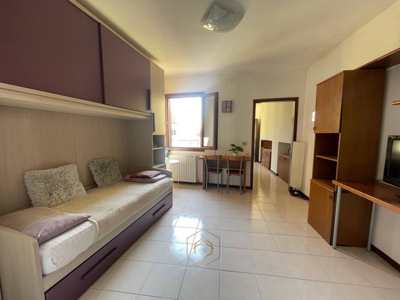 Monolocale in Vendita a Ferrara, 95'000&euro;, 38 m²