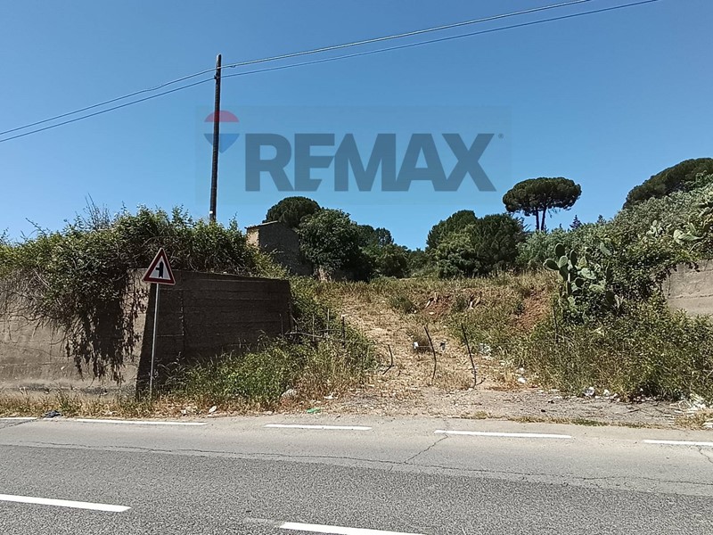Monolocale in Vendita a Caltagirone, 160'000&euro;, 210 m²