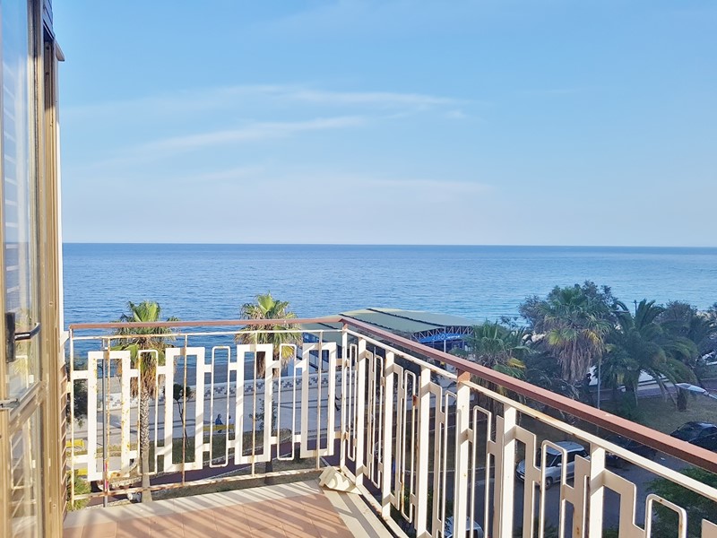 Trilocale in Affitto a Catanzaro, 1'900&euro;, 120 m²