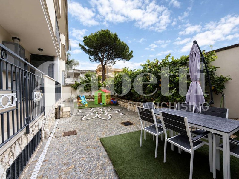 Trilocale in Vendita a Parete, 235'000&euro;, 95 m², con Box