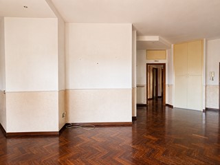 Appartamento in Affitto a Napoli, 2'100&euro;, 130 m²