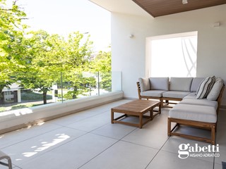 Attico in Vendita a Riccione, 750'000&euro;, 150 m², con Box