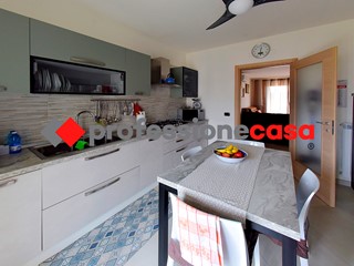 Trilocale in Vendita a San Nicola la Strada, 235'000&euro;, 95 m², arredato, con Box