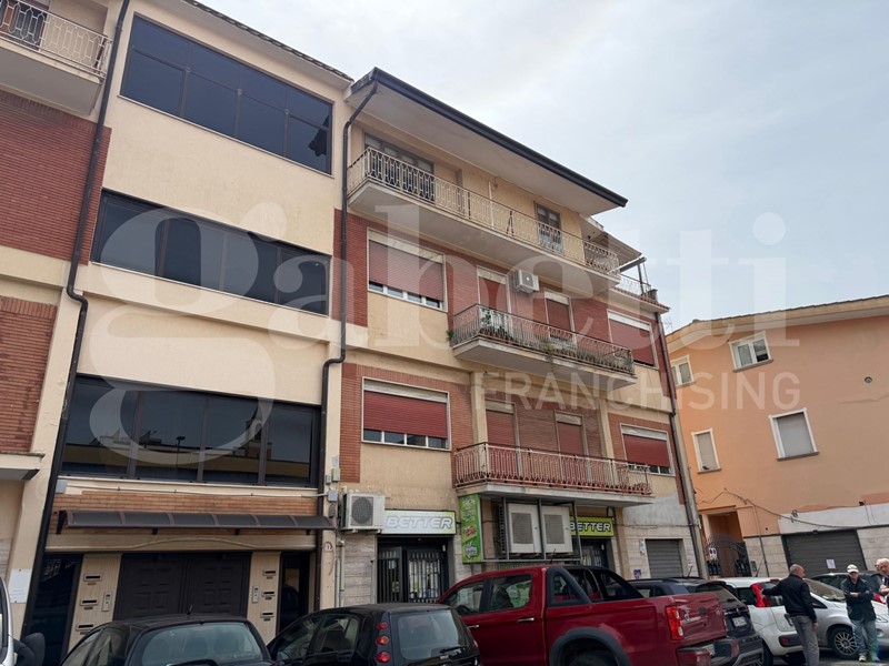 Quadrilocale in Vendita a Aprilia, 219'000&euro;, 188 m²