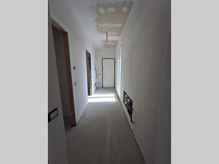 Trilocale in Vendita a Cavenago d'Adda, 125'000&euro;, 63 m², con Box