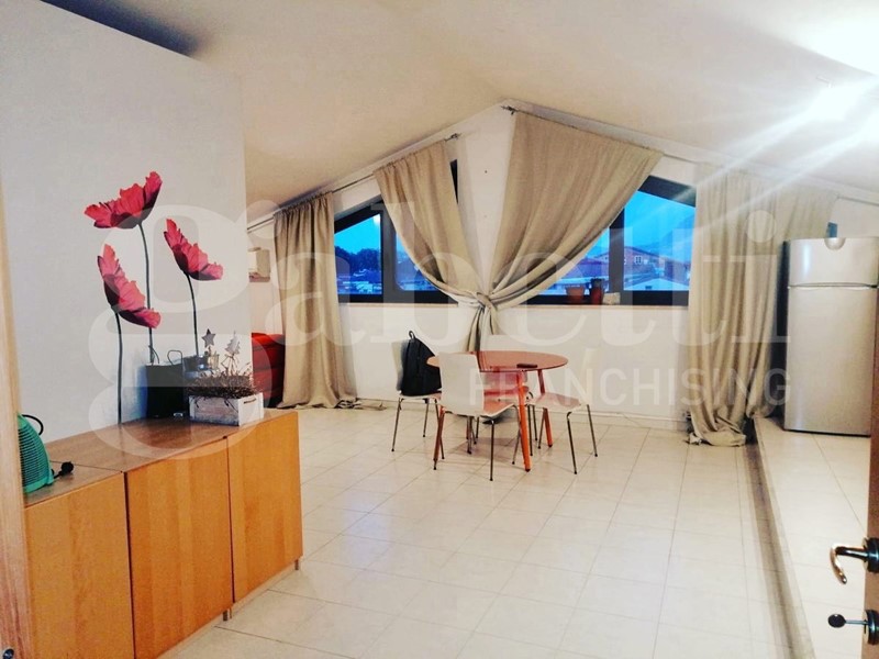 Attico in Affitto a Avellino, 500&euro;, 65 m²