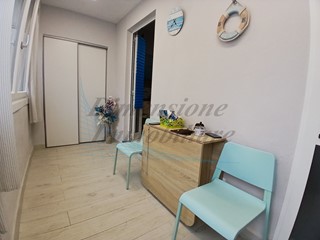Trilocale in Vendita a Rosignano Marittimo, zona Vada, 125'000&euro;, 54 m², arredato