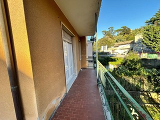 Appartamento in Vendita a Sestri Levante, 280'000&euro;, 86 m²