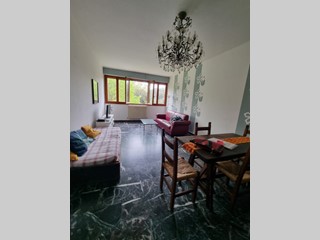Appartamento in Affitto a Viareggio, zona Fascia mare, 1'300&euro;, 120 m², arredato
