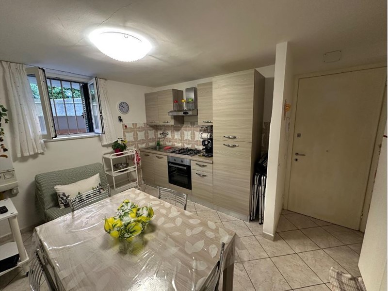 Bilocale in Vendita a Carrara, zona Marina Di Carrara, 59'000&euro;, 40 m², arredato