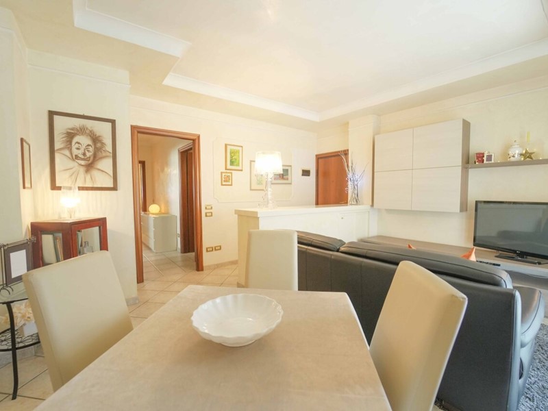 Quadrilocale in Vendita a Rimini, zona VISERBA, 280'000&euro;, 90 m², con Box