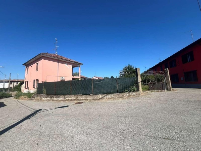 Trilocale in Vendita a Palestro, 52'110&euro;, 55 m²