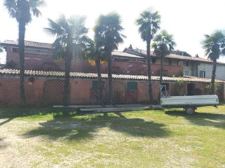 Appartamento in Vendita a Albiano d'Ivrea, 123'300&euro;, 297 m²