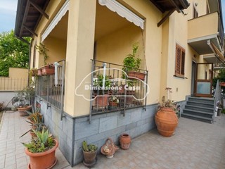 Quadrilocale in Vendita a Lucca, zona Sant'Anna, 300'000&euro;, 120 m²