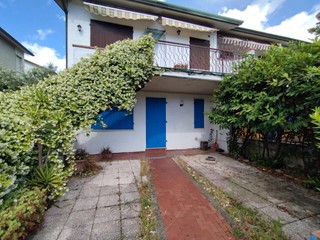 Trilocale in Vendita a Camaiore, zona Lido di Camaiore, 260'000&euro;, 60 m²