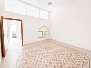 Quadrilocale in Vendita a Palermo, 98'000&euro;, 67 m²