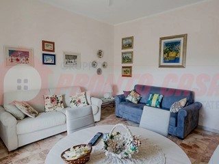Trilocale in Vendita a Ischitella, 72'000&euro;, 65 m²