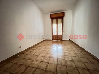 Appartamento in Vendita a Verona, 235'000&euro;, 140 m²