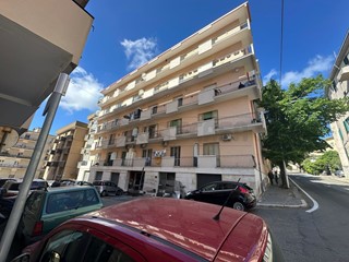 Appartamento in Vendita a Catanzaro, 228'000&euro;, 170 m²