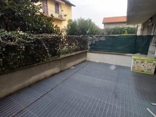 Bilocale in Vendita a Arese, 98'250&euro;, 50 m², con Box