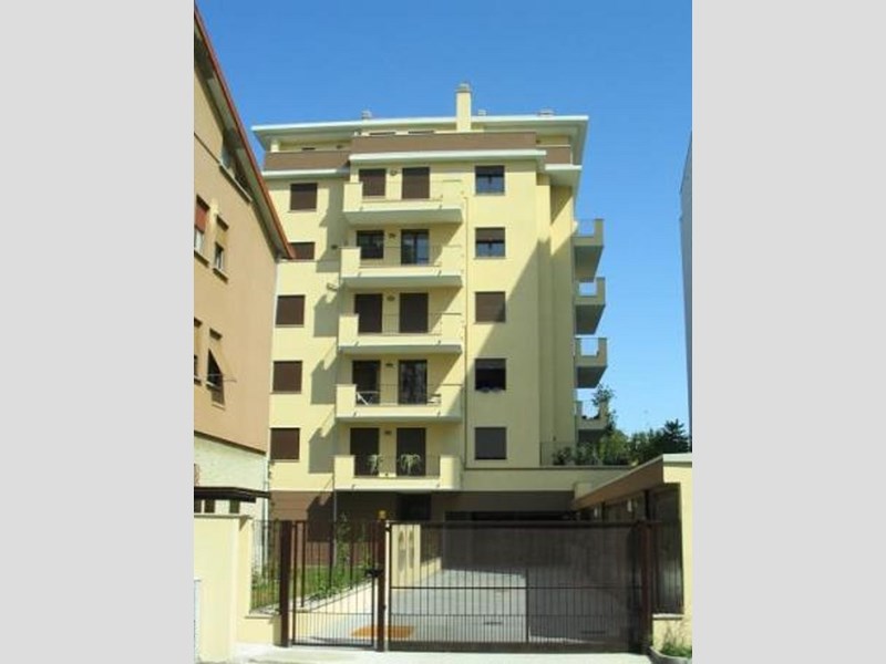 Monolocale in Affitto a Milano, zona via Ulisse Salis, 20161 Milano, 38 m², arredato