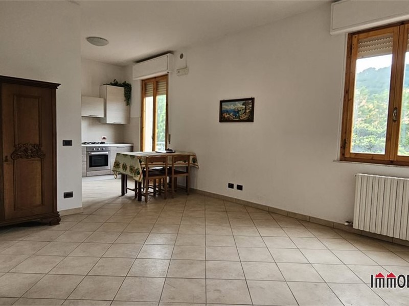 Trilocale in Vendita a Poggibonsi, 220'000&euro;, 85 m²