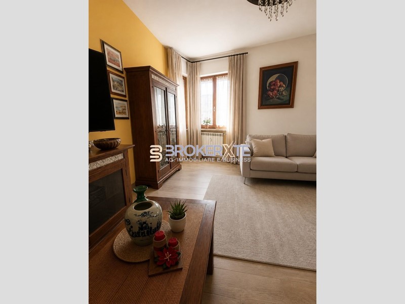 Appartamento in Vendita a Carrara, zona Marina di Carrara, 200'000&euro;, 100 m², arredato