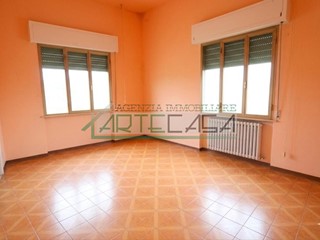 Appartamento in Vendita a Castelfranco di Sotto, zona Orentano, 179'000&euro;, 200 m²