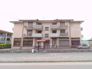 Quadrilocale in Vendita a Sotto il Monte Giovanni XXIII, 53'550&euro;, 107 m², con Box
