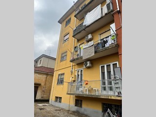 Quadrilocale in Vendita a Mortara, 43'050&euro;, 83 m², con Box