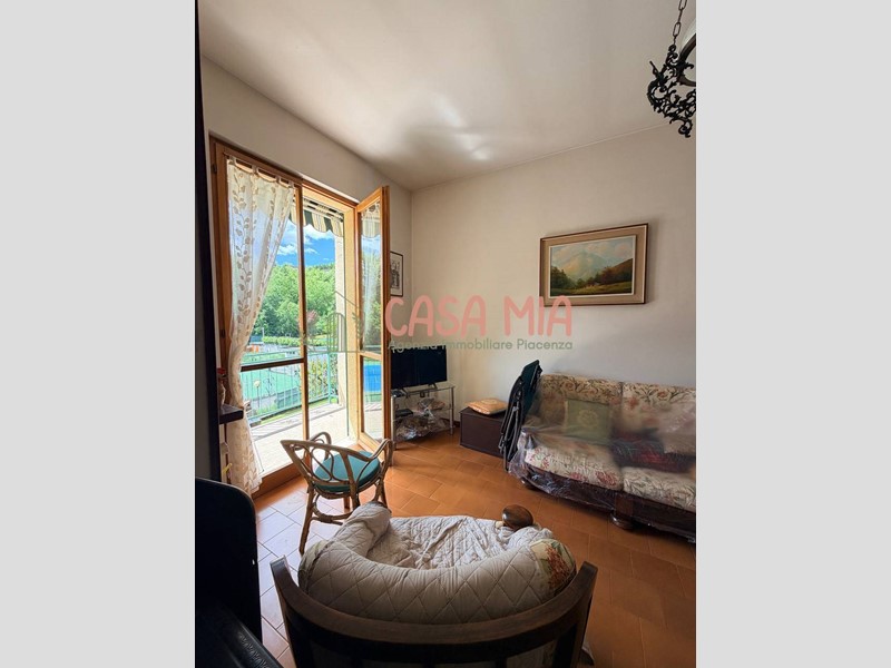 Trilocale in Vendita a Ferriere, 45'000&euro;, 72 m²