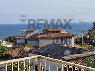Appartamento in Affitto a Aci Castello, 1'500&euro;, 105 m²