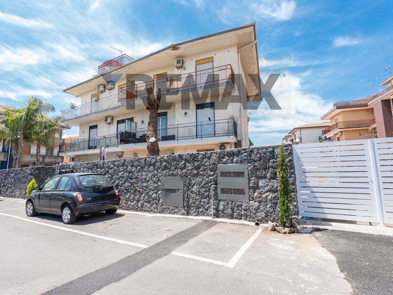 Quadrilocale in Vendita a Mascalucia, 129'000&euro;, 107 m²