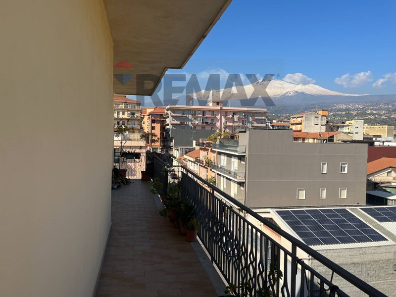 Appartamento in Vendita a Giarre, 100'000&euro;, 120 m²