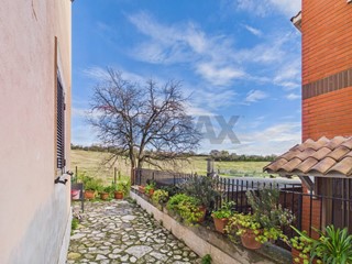 Trilocale in Vendita a Formello, 185'000&euro;, 120 m²